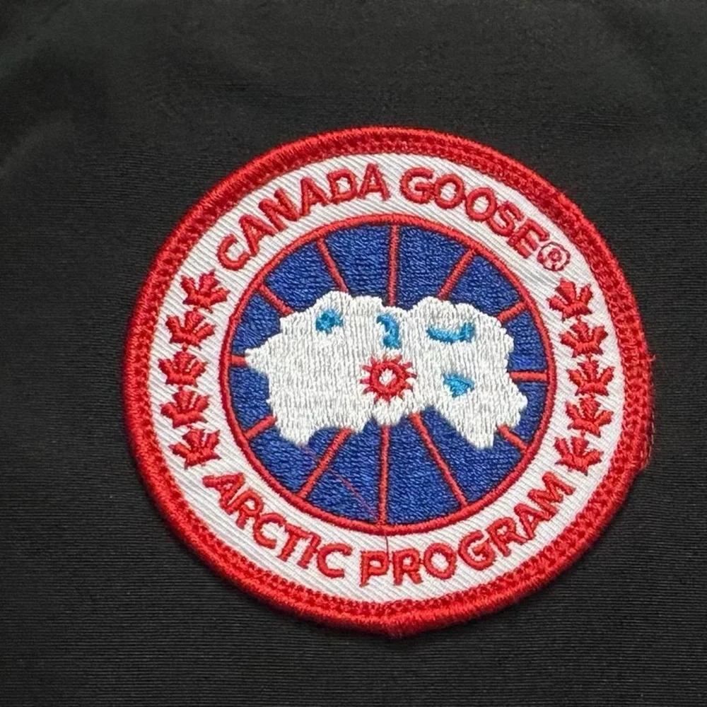 Canada Goose Black Puffer Vest - Picture 7 of 7
